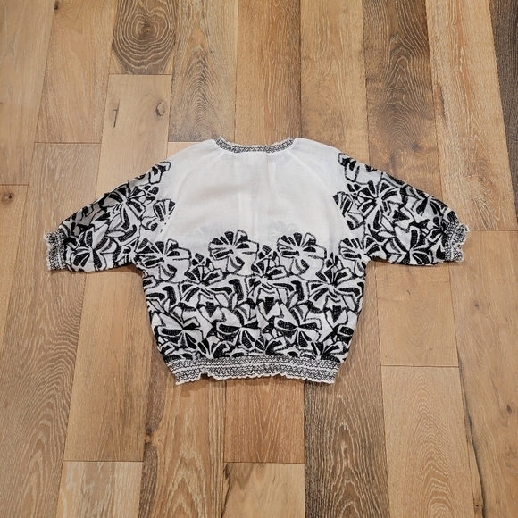 Chico's white linen black embroidered Smocked jacket size 1/Medium - Picture 6 of 10